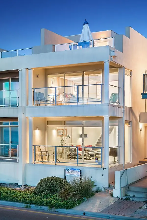 Adelaide Luxury Beach House Avustralya